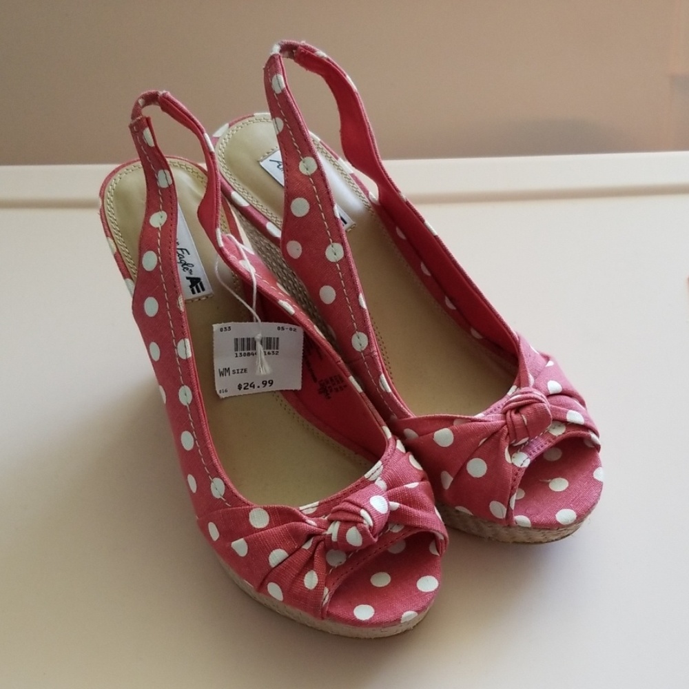 American eagle - polka dot sandals
